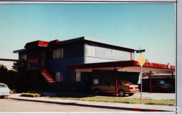 Building Photo - 2801 11th St