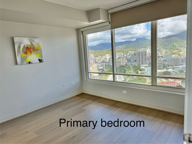 Foto del edificio - Pacifica Honolulu, 2 bdrm, 2 bath, 2 covered parking, just below the Penthouse