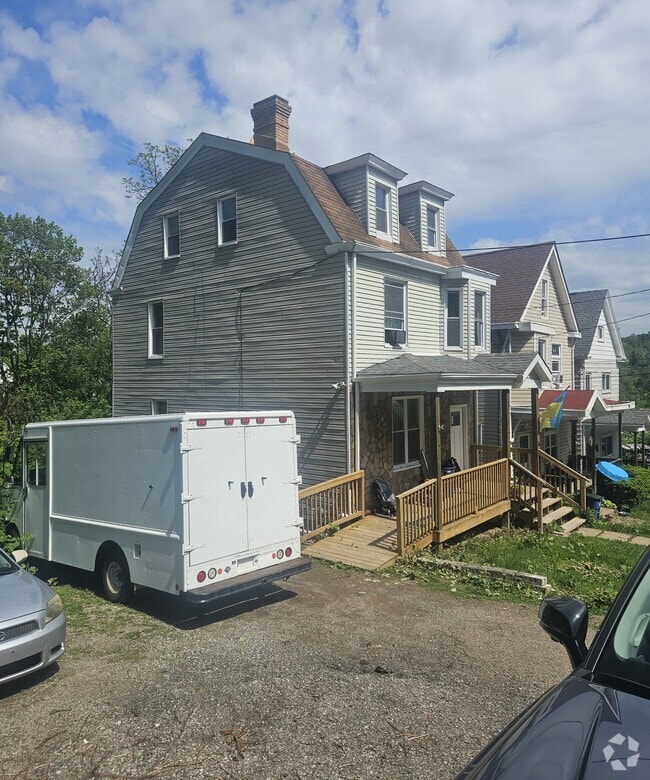 Building Photo - 804 Dubois St
