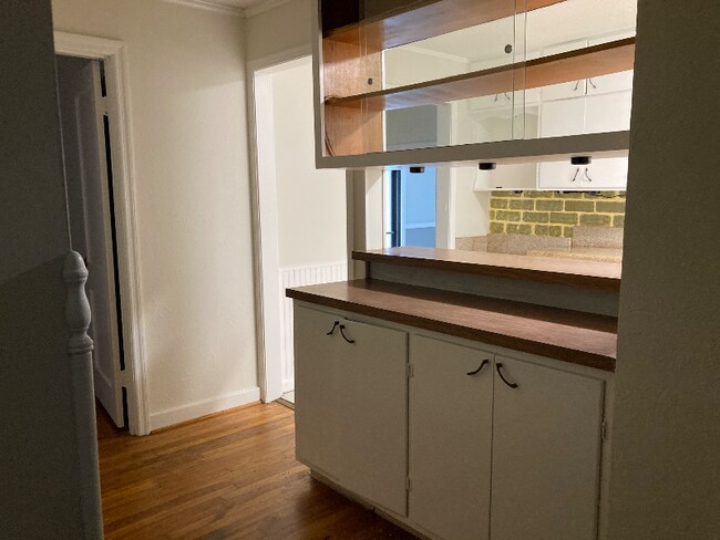 Foto del edificio - 1275 Carlton Acres W