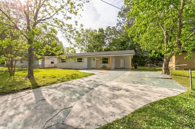 Building Photo - 4818 Dallen Lea Dr