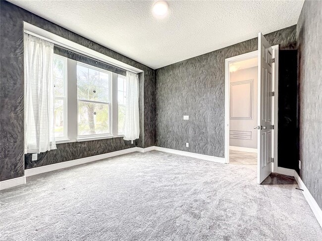 Building Photo - 4993 Southlawn Ave