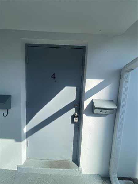 Foto del edificio - 363 SW 15th St