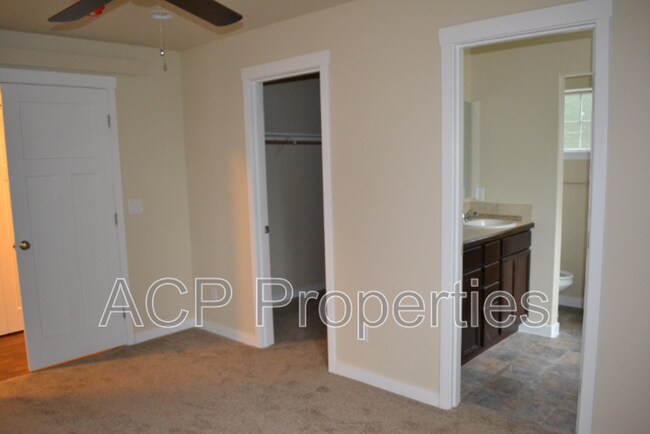 Building Photo - 4108 Deemer Rd