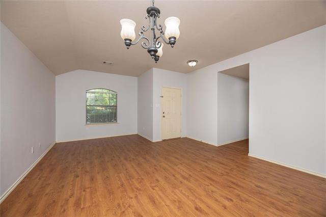 Foto del edificio - 4616 Brighton Dr