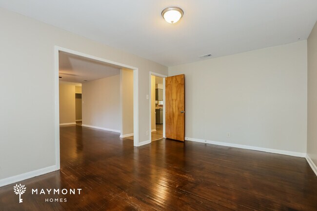 Foto del edificio - Stunning 5 Bedroom Home