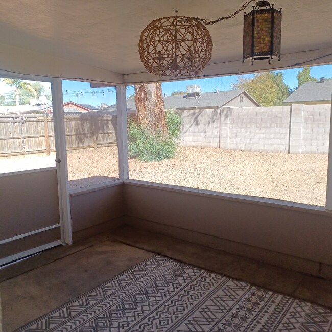 Foto del edificio - 17621 N 42nd St