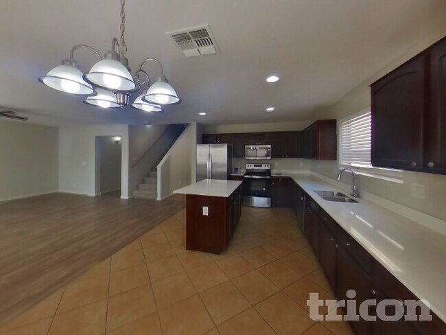 Foto del edificio - 40081 W Hayden Dr