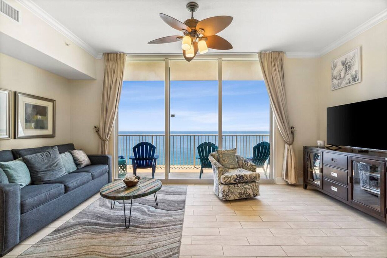 Foto principal - 16819 Front Beach Rd