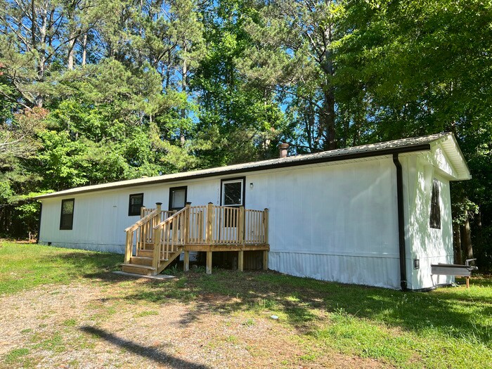 Primary Photo - 5170 Hurt Bridge Rd