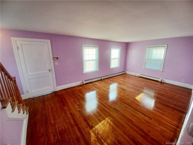 Building Photo - 96 Tudor St