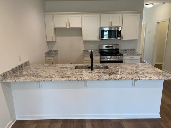 Building Photo - 12113 Trophy Ln