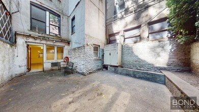 Building Photo - 286 W End Ave