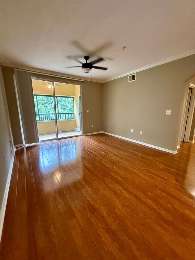 Foto del edificio - 8539 Gate Pkwy W