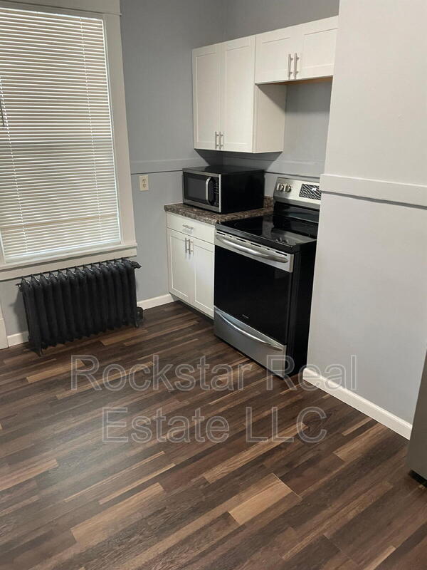 Foto del edificio - 1524 W Gardner Ave