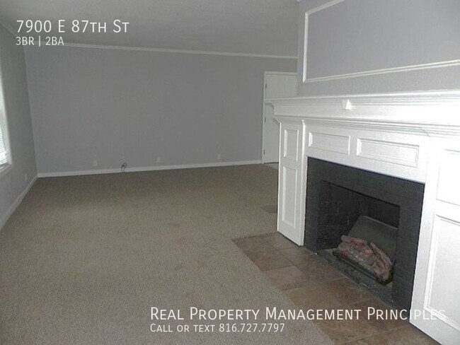Building Photo - Updated 3 Bedroom, 2 Bathroom Home with La...