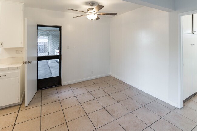 Building Photo - 1225 Mariposa St