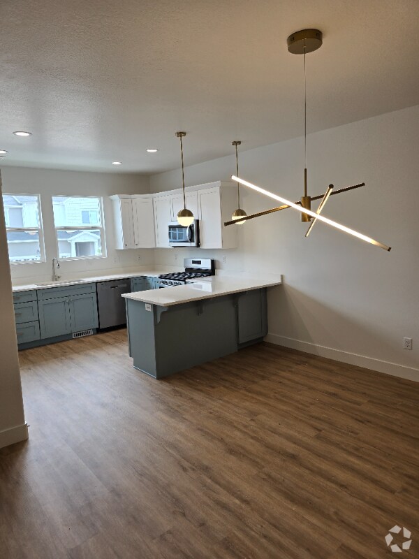 Building Photo - 4228 2060 N