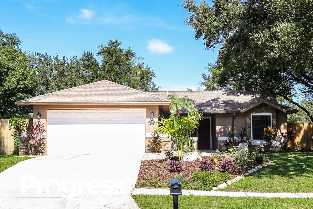 Foto principal - 1818 Lakewind Dr