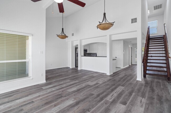 Foto del edificio - 30 April Point Dr S