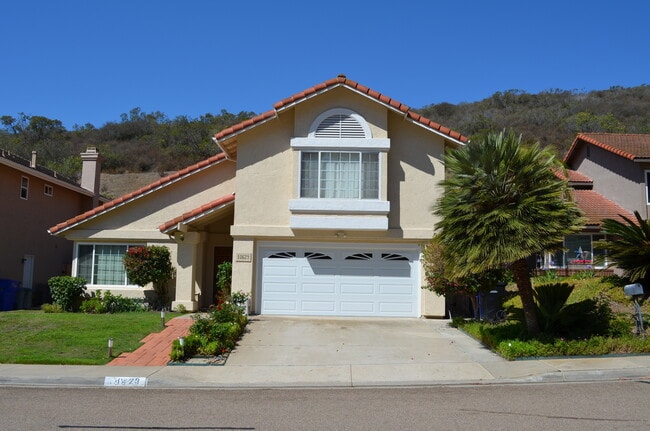 Building Photo - 10629 bernabe drive
