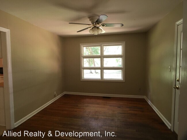 Foto del edificio - 3 br, 1.5 bath House - 307 32nd Place East