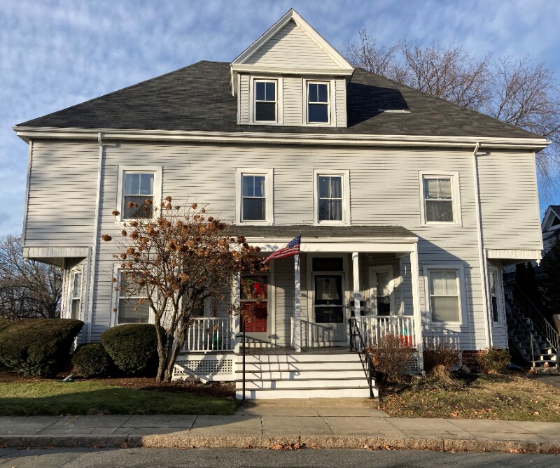 15 Highland St Unit 1, Haverhill, MA 01835 Room for Rent in Haverhill