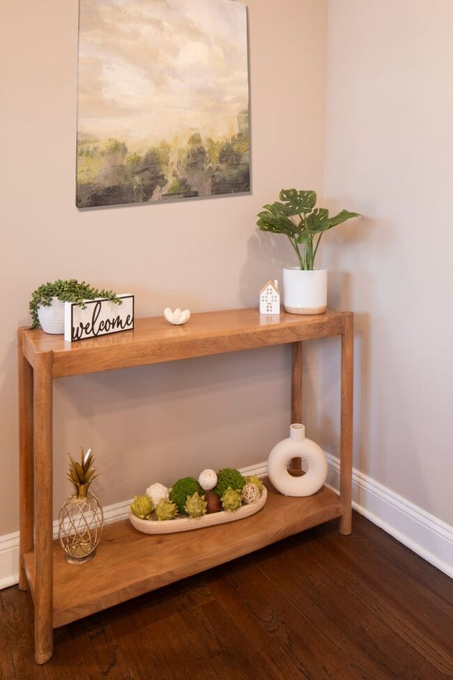 Interior Photo - The Linden Apartments: In-Unit Washer & Dryer, Heat and Hot Water Included, Cat & Dog Friendly, a...