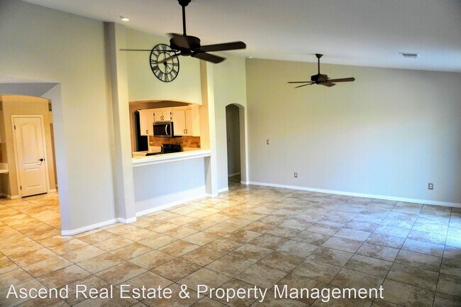 Foto del edificio - 5 br, 2 bath House - 11808 Cherry Valley