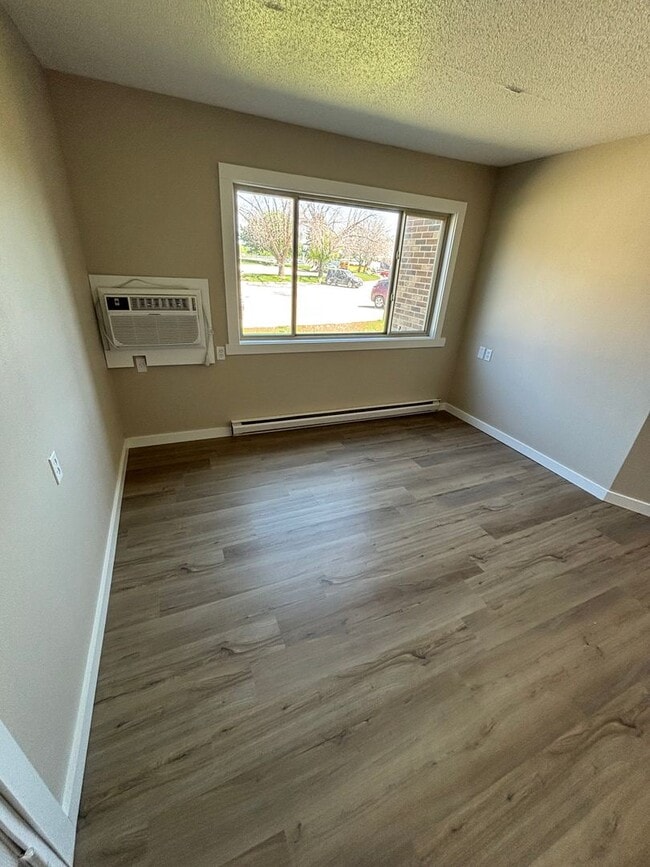 Building Photo - Fairview Apartments