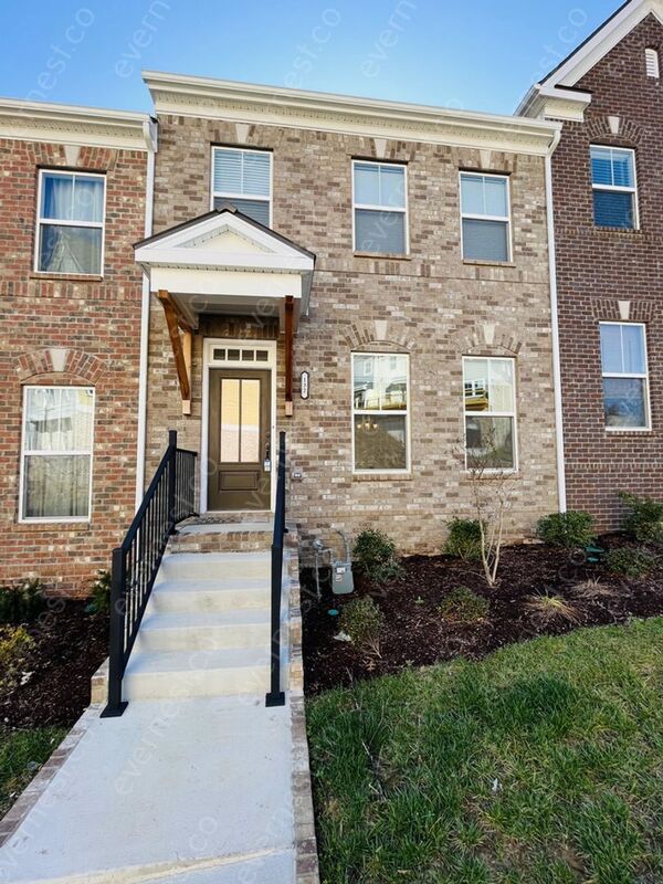 Building Photo - 132 Buckfast Ln