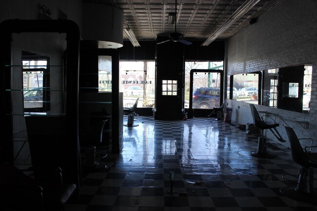 Building Photo - 920 Whalley Ave