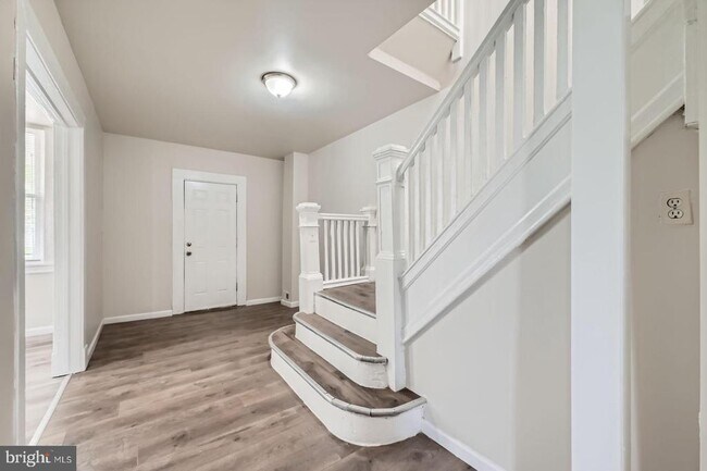 Foto del edificio - 118 N Hilton St