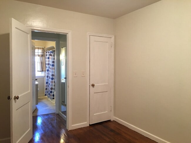 Foto del edificio - 2155-2155 Belmont Ave