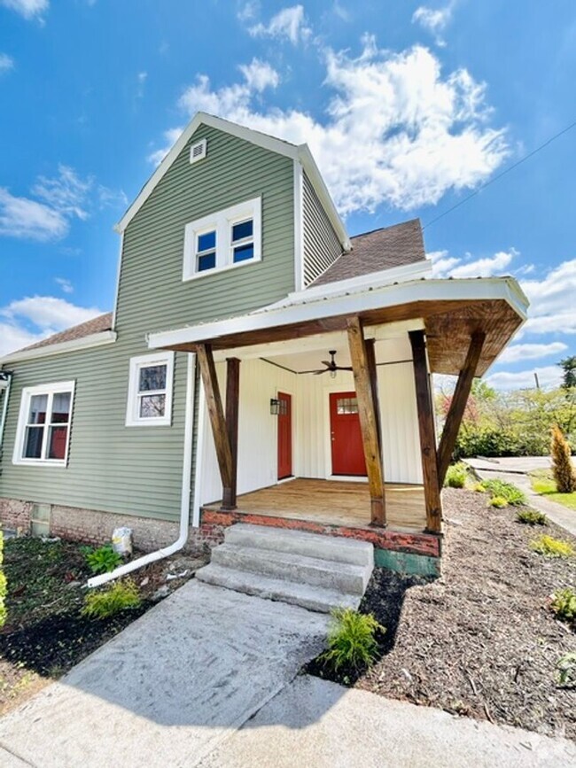 Building Photo - 3500 Sevier Ave