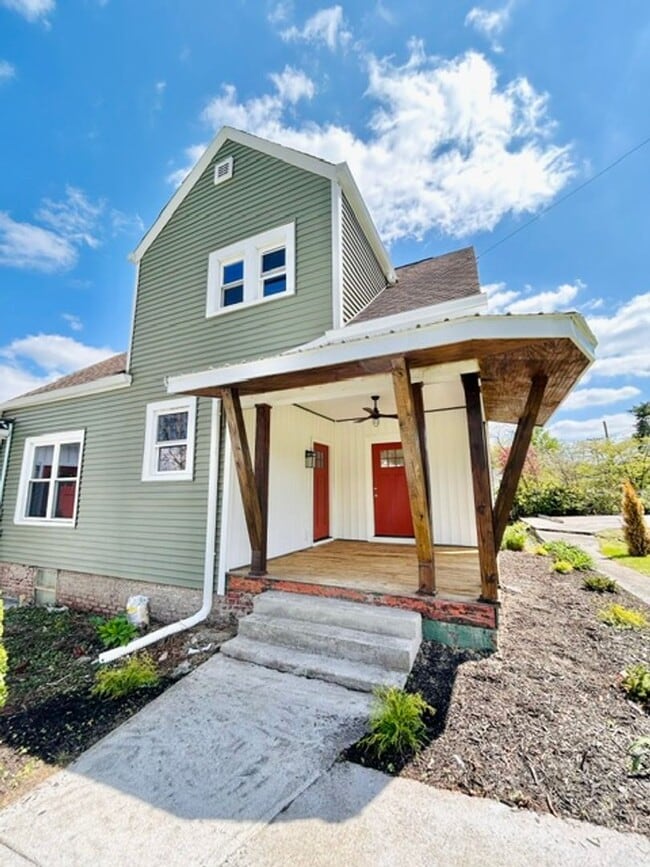Building Photo - 3500 Sevier Ave