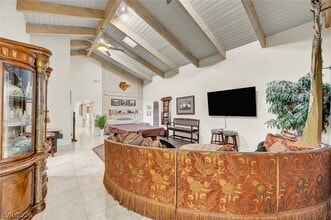 Building Photo - 7258 Loma Alta Cir