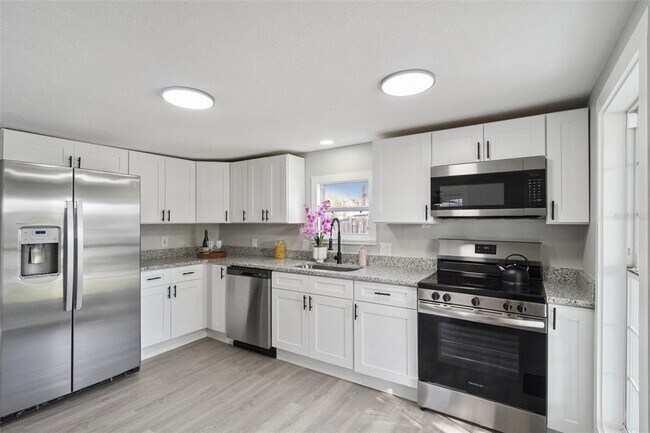 Foto del edificio - 1700 Kentucky Ave