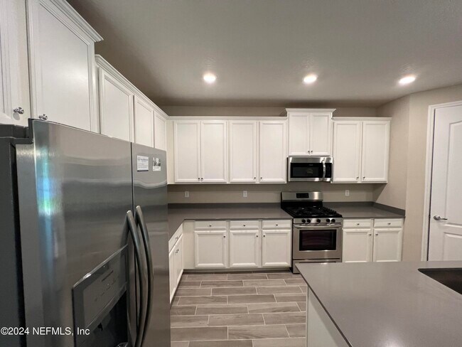 Building Photo - 2474 Alexia Cir