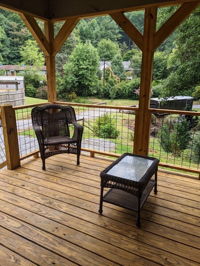 Foto del edificio - Private Black Mountain Cottage