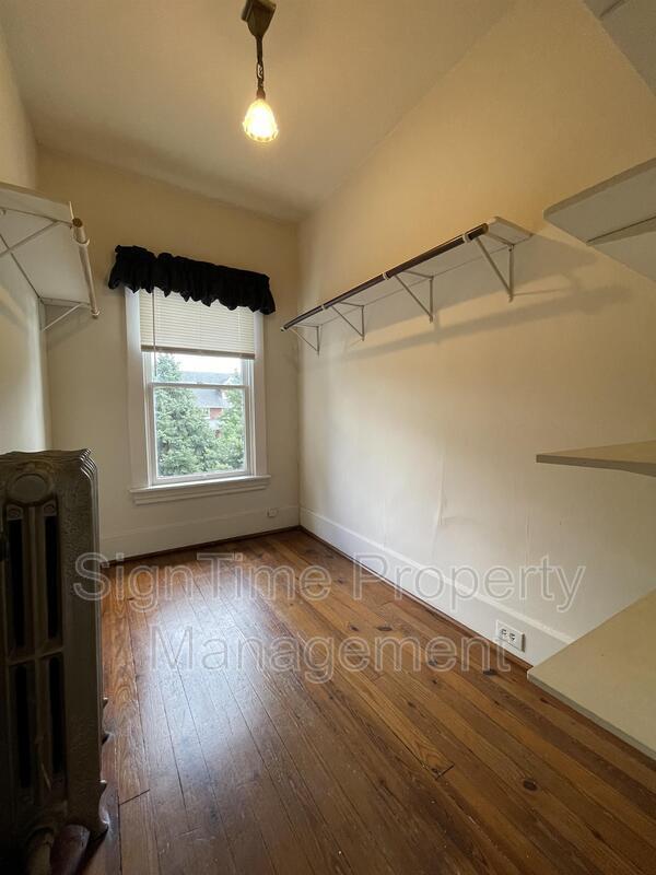 Foto del edificio - 825 Hamilton Blvd
