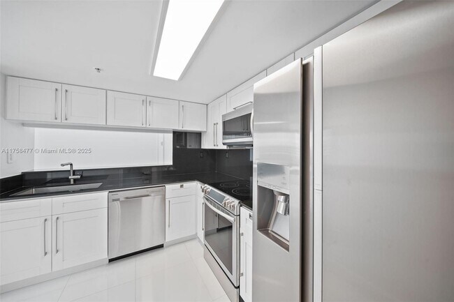 Foto del edificio - 650 West Ave