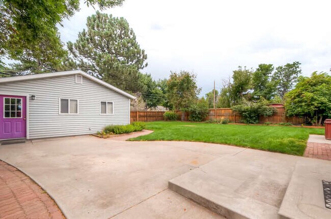 Building Photo - 5334 S. Datura St.
