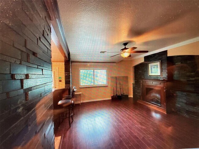 Building Photo - 15010 Turphin Way