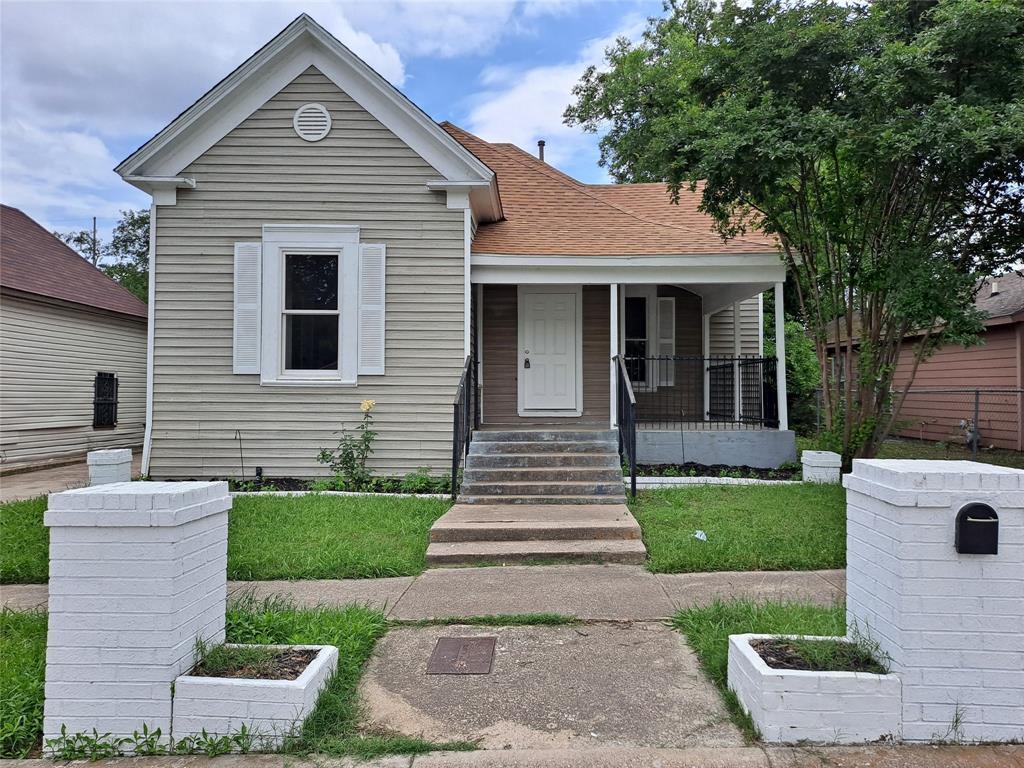 Primary Photo - 910 E Tucker St