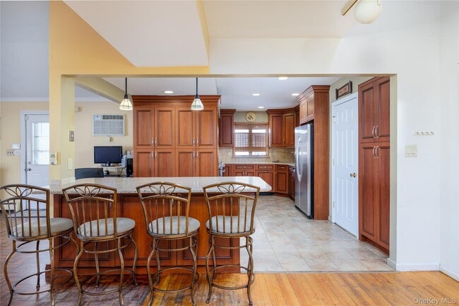 Foto del edificio - 3418 Oceanside Rd