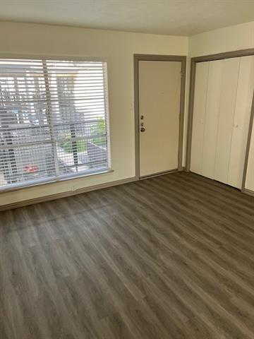 Foto del edificio - 2800 Douglas Ave
