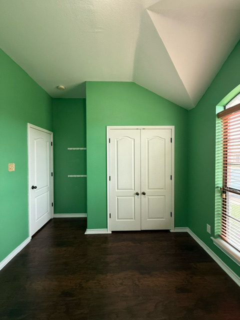 Building Photo - 6145 Ortiz Dr