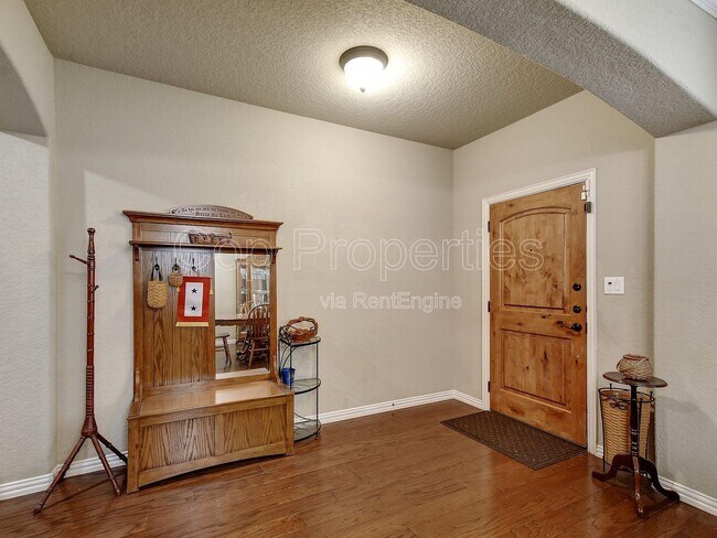 Foto del edificio - 1435 Sparrow Song