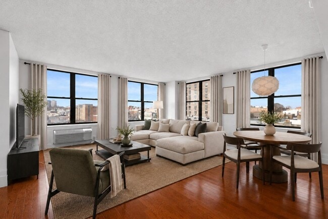 Building Photo - 4301 Park Ave